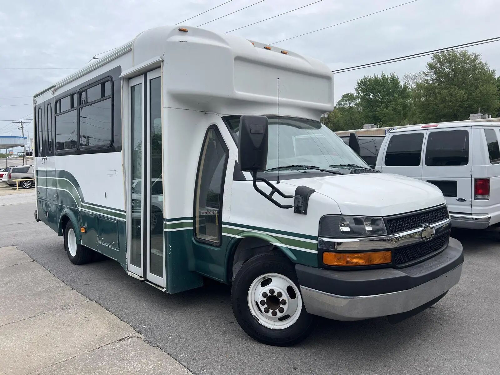 2012 CHEVROLET Express