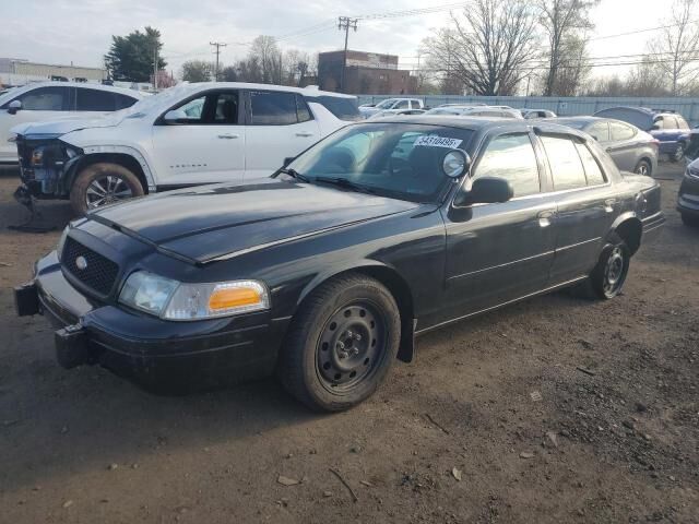 Ford Crown Victoria