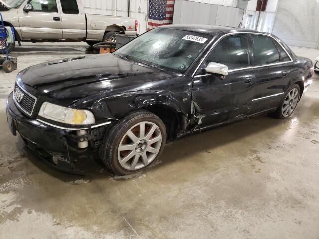 Audi S8