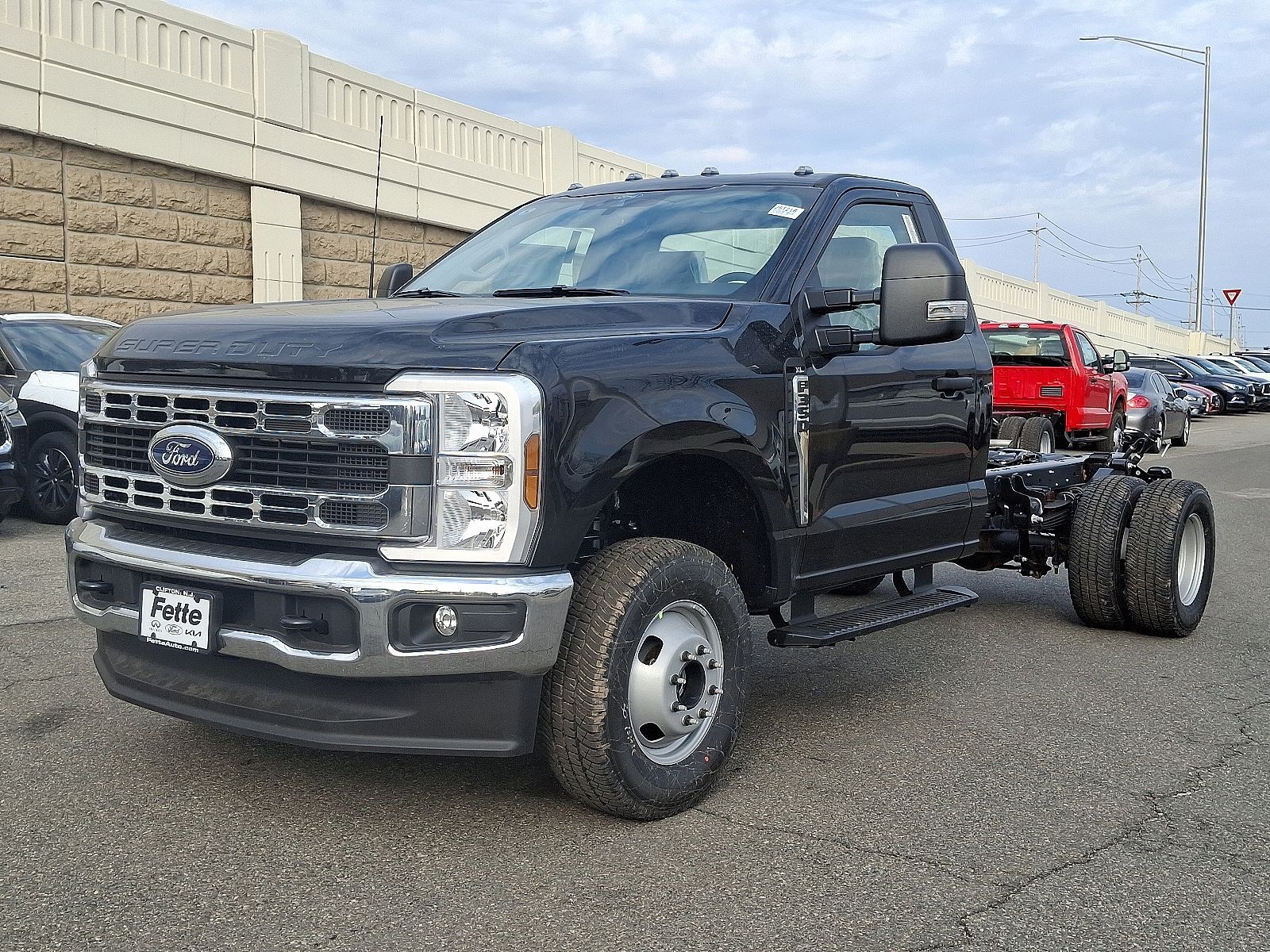 2025 FORD F-350