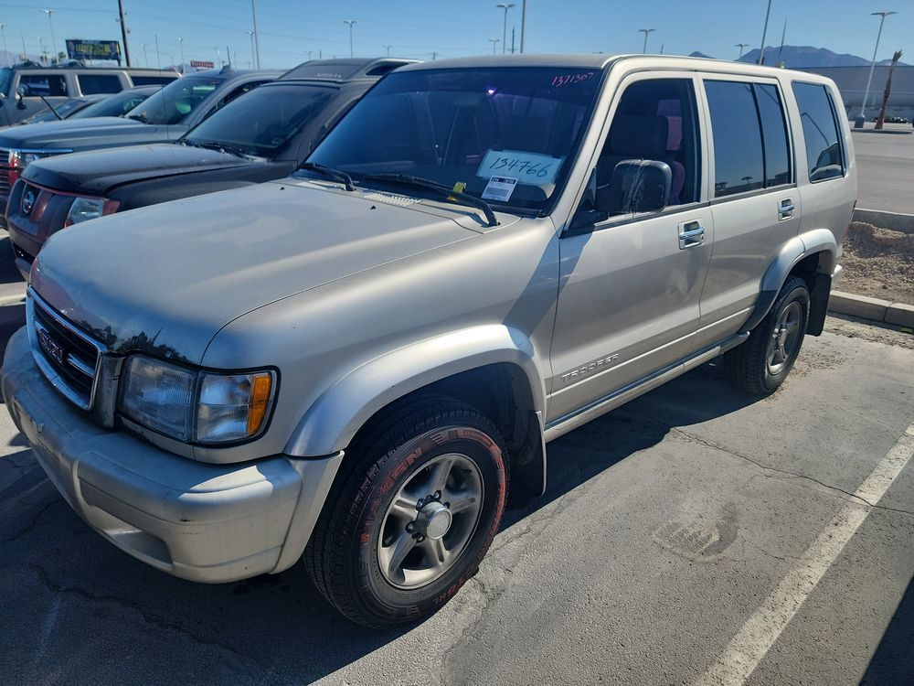 Isuzu Trooper
