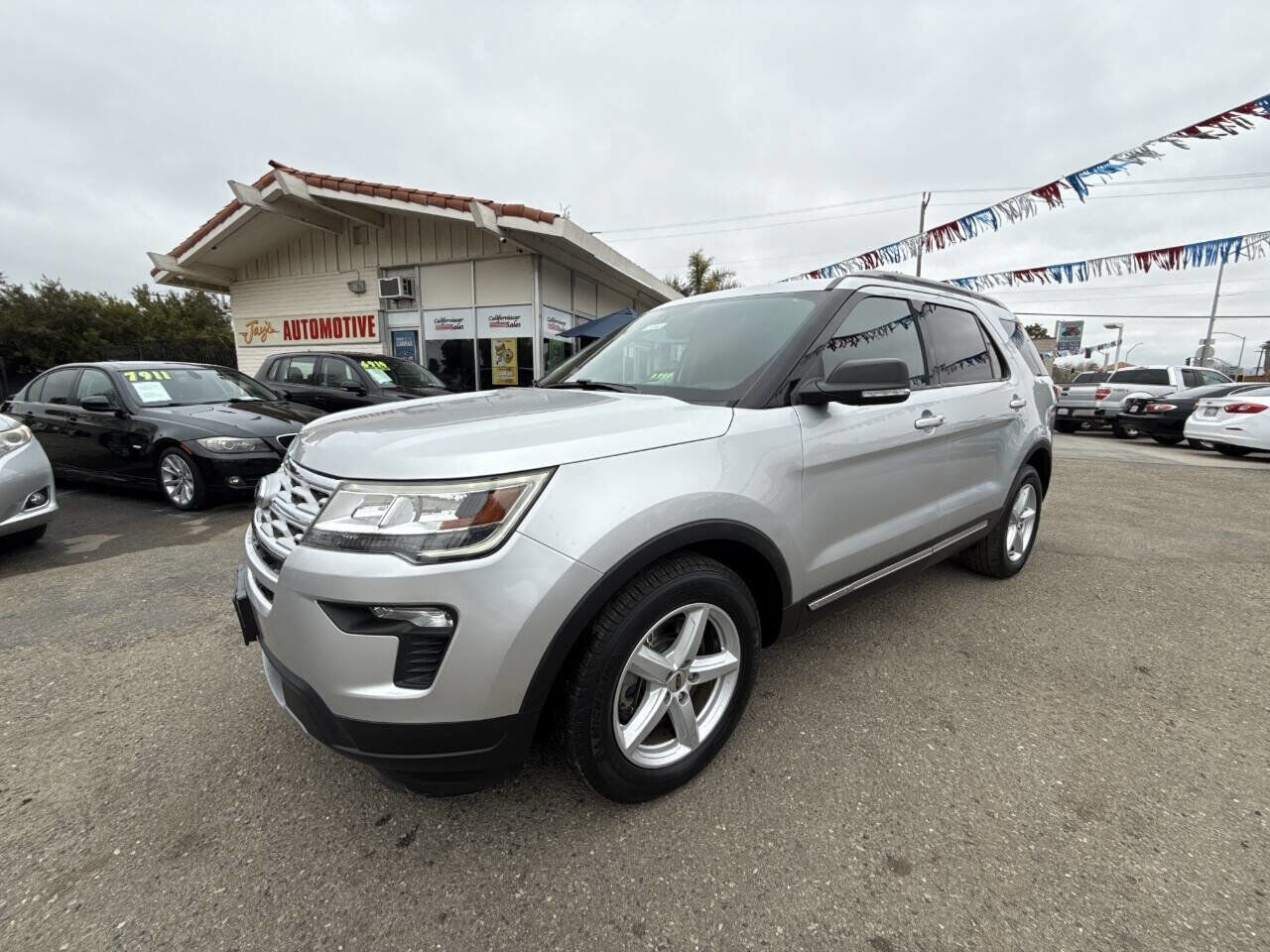 2019 FORD Explorer