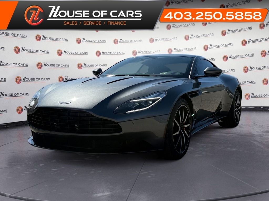 Aston Martin DB11