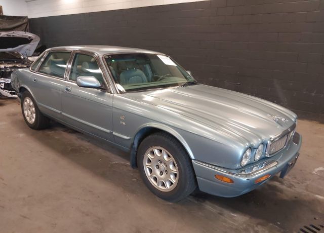Jaguar XJ8
