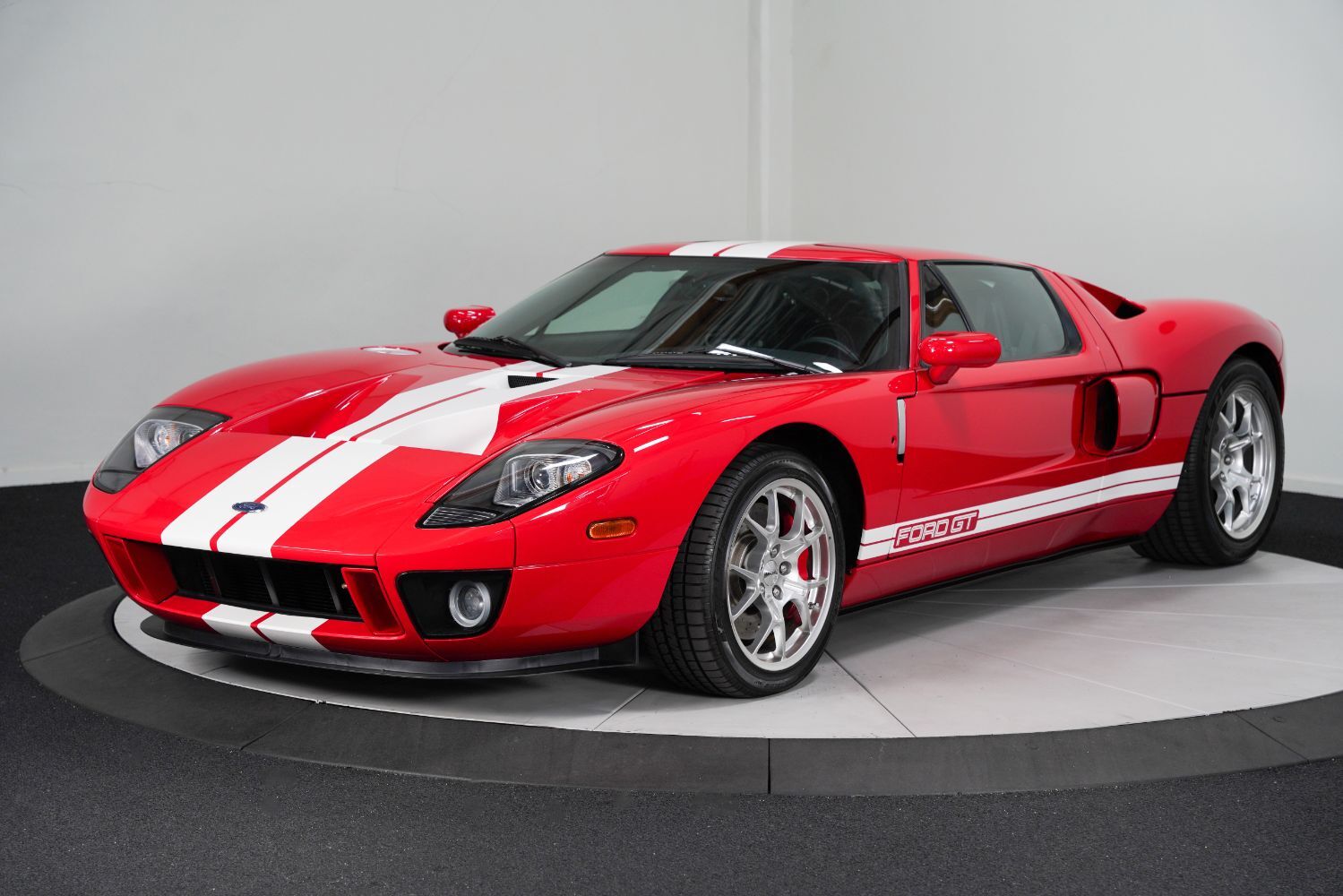 Ford GT