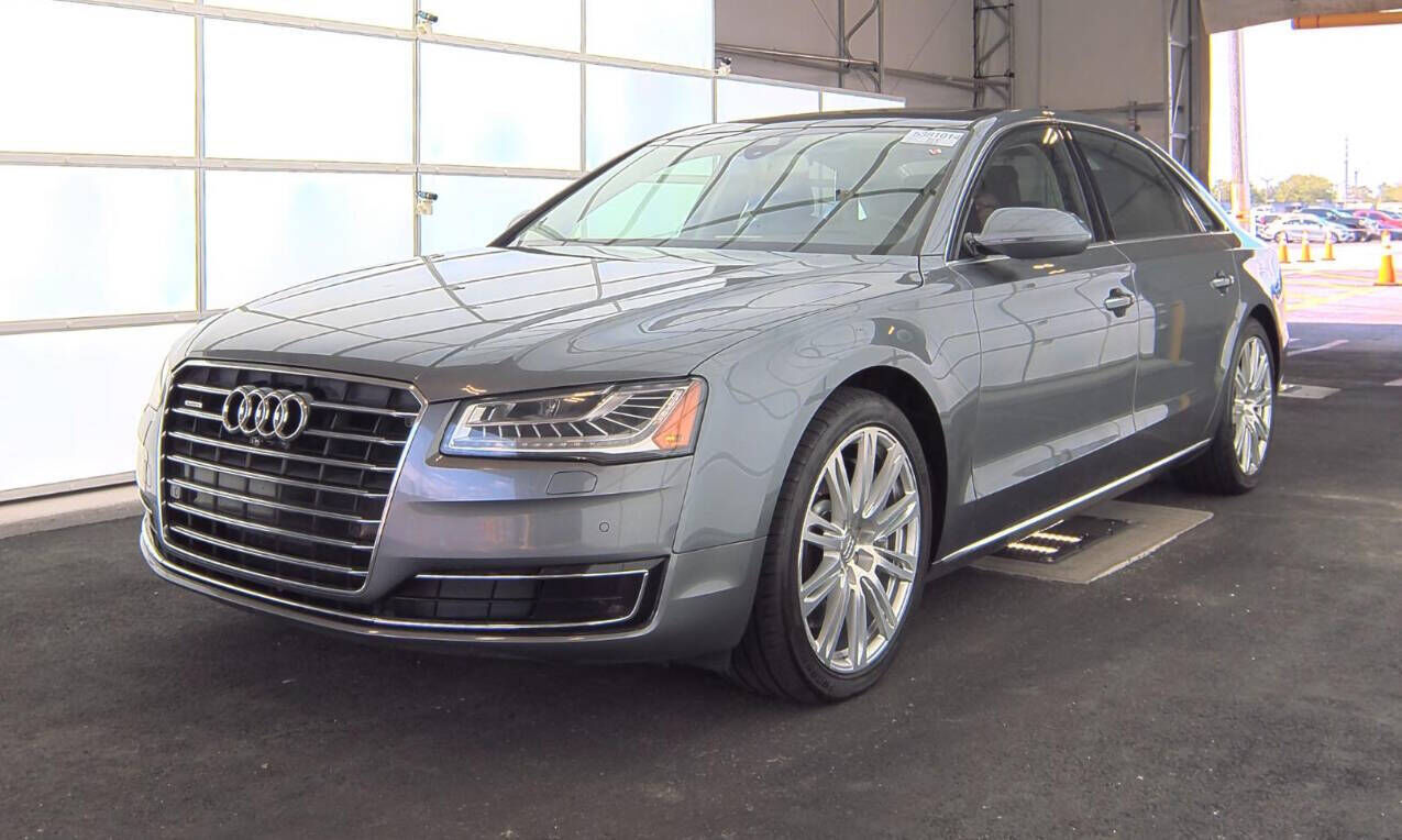 2015 AUDI A8
