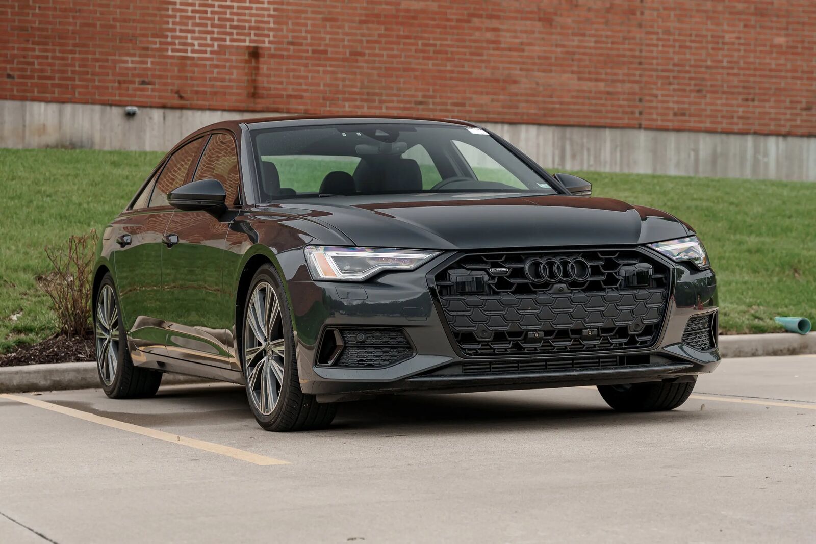 AUDI
