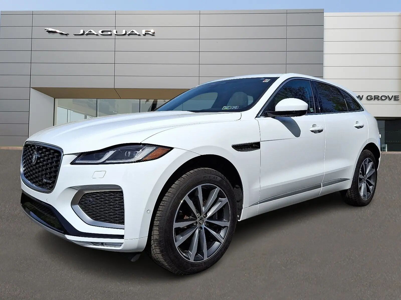 2025 JAGUAR F-Pace