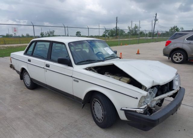 Volvo 240 Series