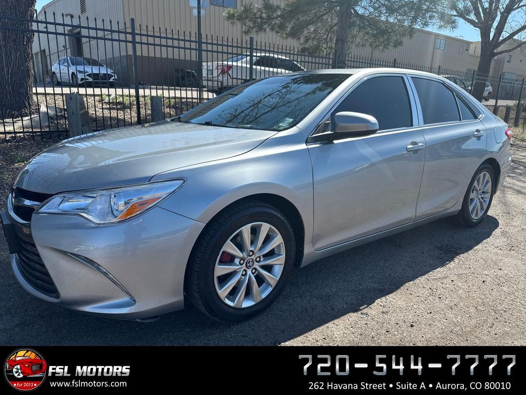 2017 TOYOTA Camry