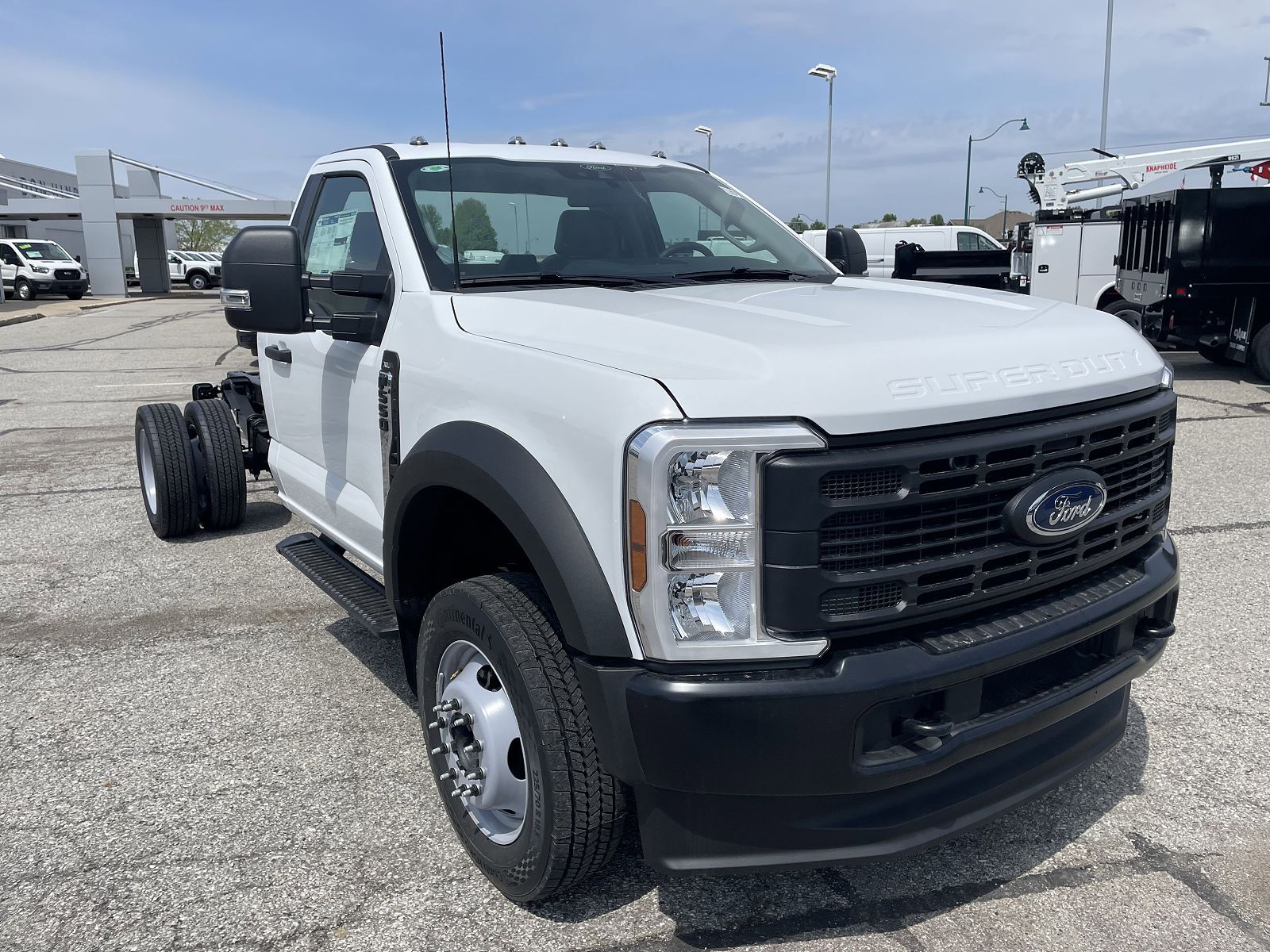 2025 FORD F-550
