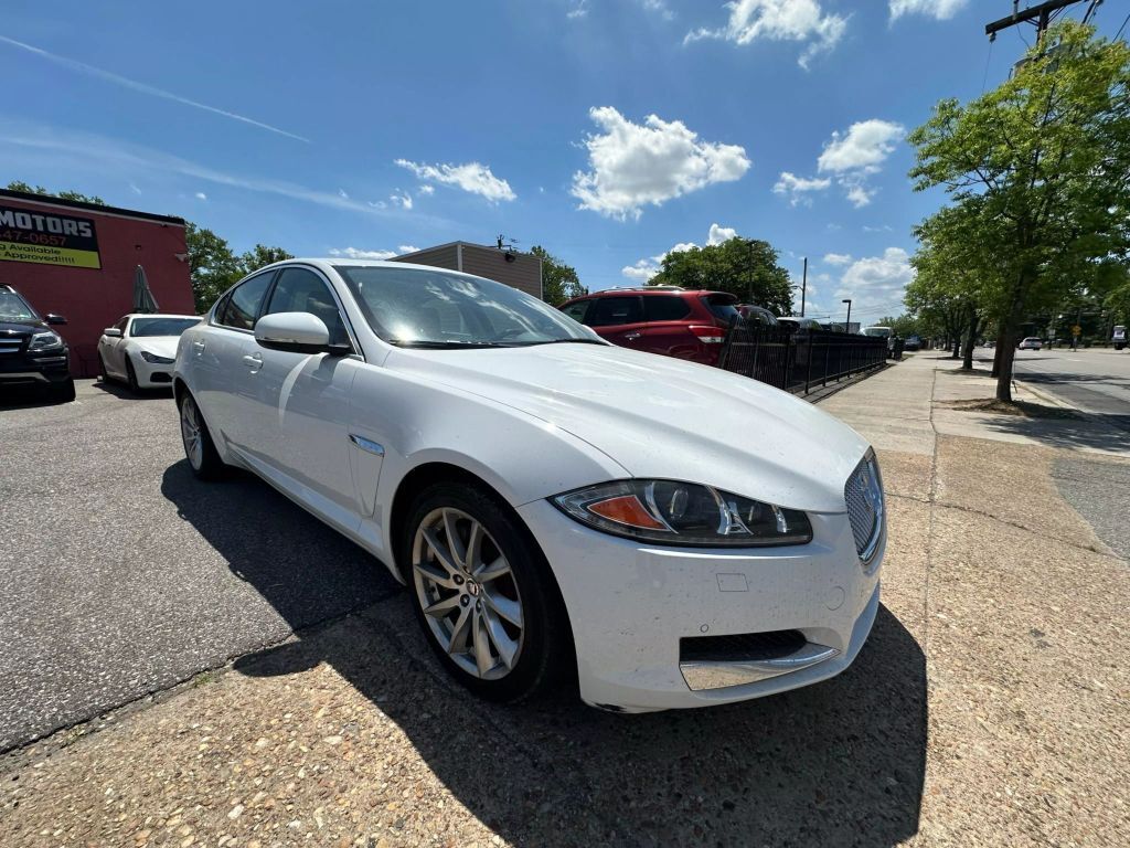 Jaguar XF