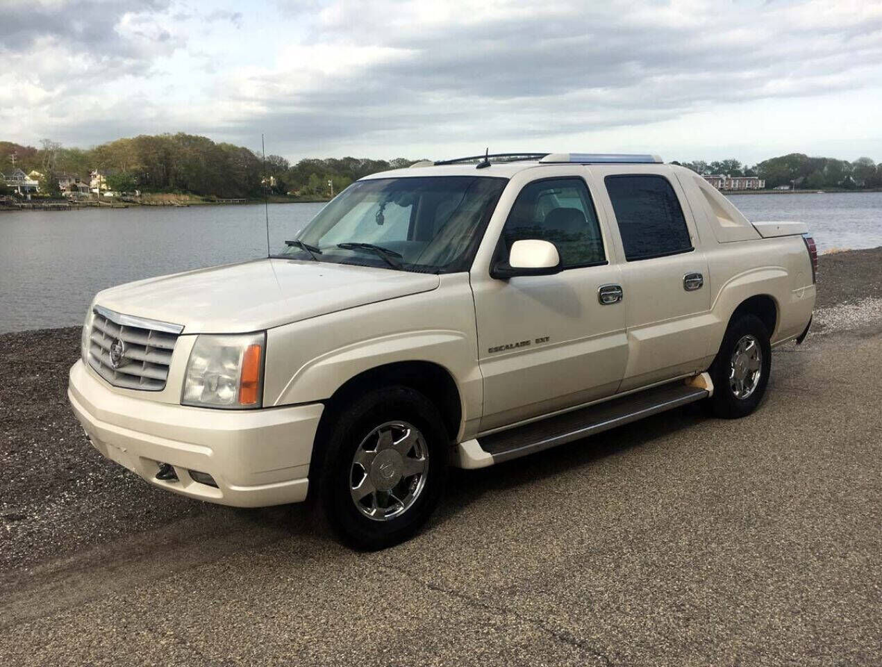 2002 CADILLAC Escalade
