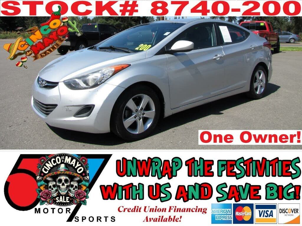 2013 HYUNDAI Elantra