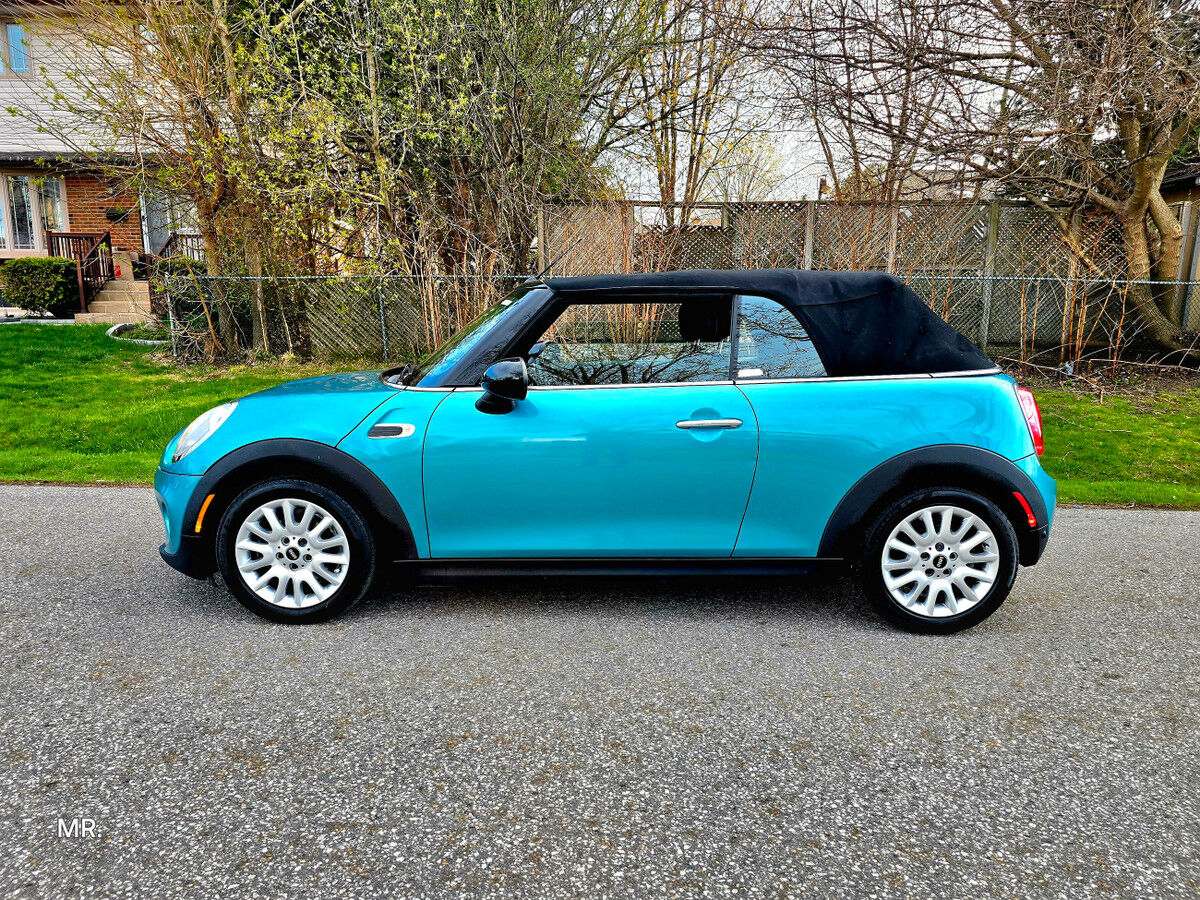 MINI Cooper Convertible