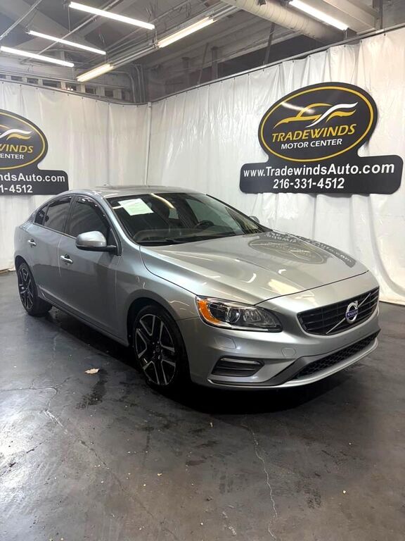 2017 VOLVO S60