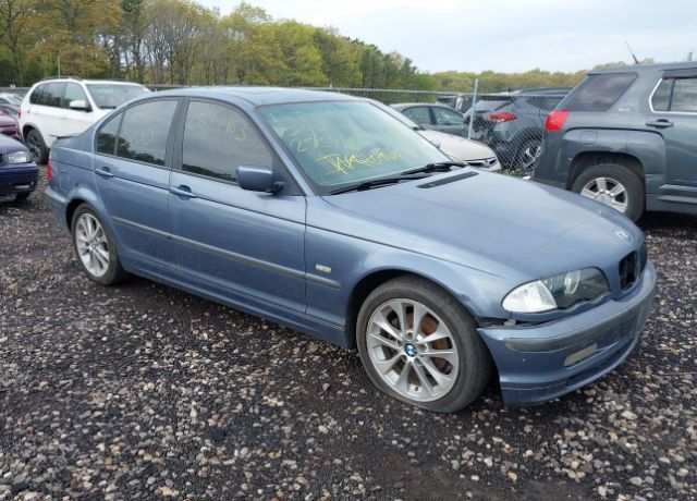 BMW 323i
