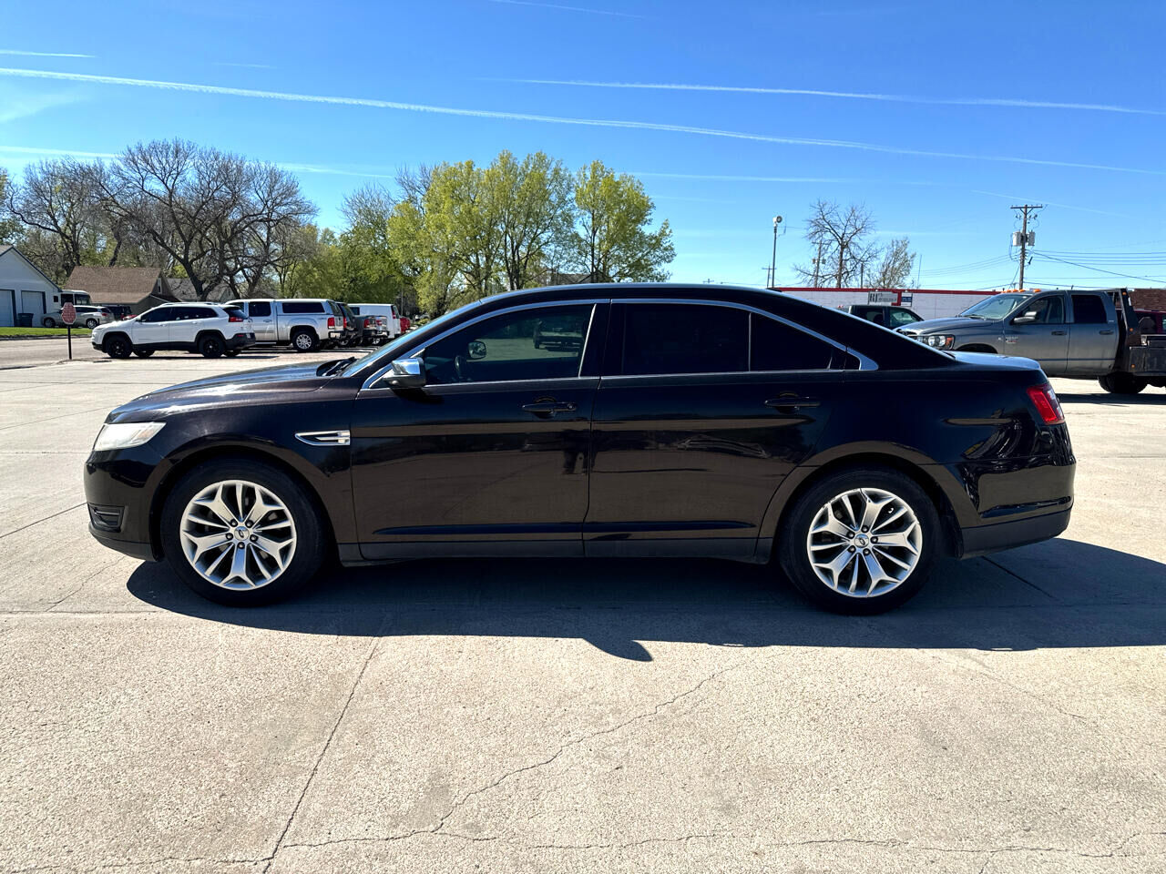 2013 FORD Taurus