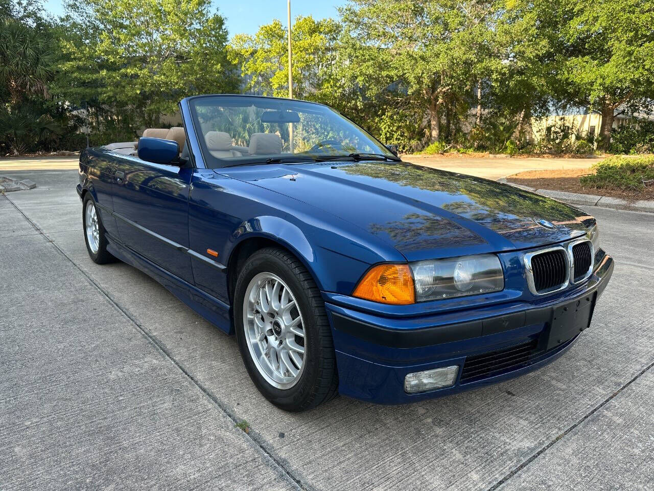 BMW 323iC