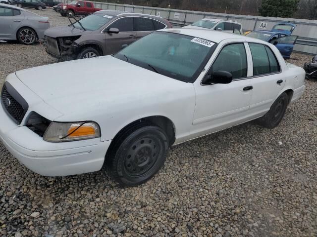 Ford Crown Victoria