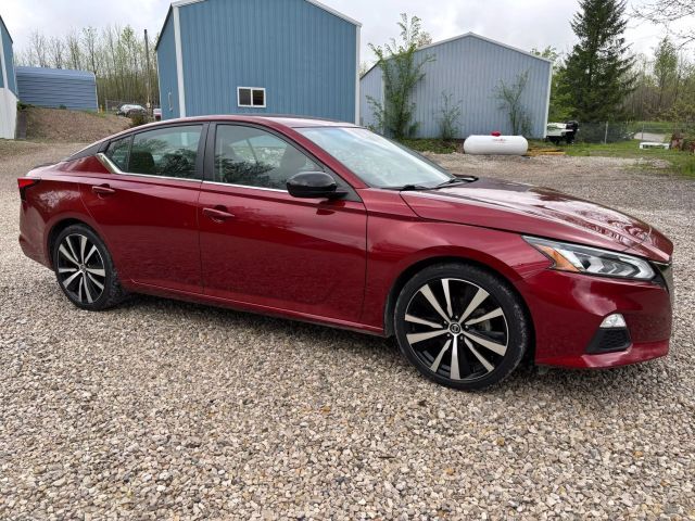 2022 NISSAN Altima