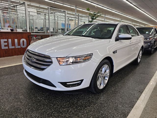 2017 FORD Taurus