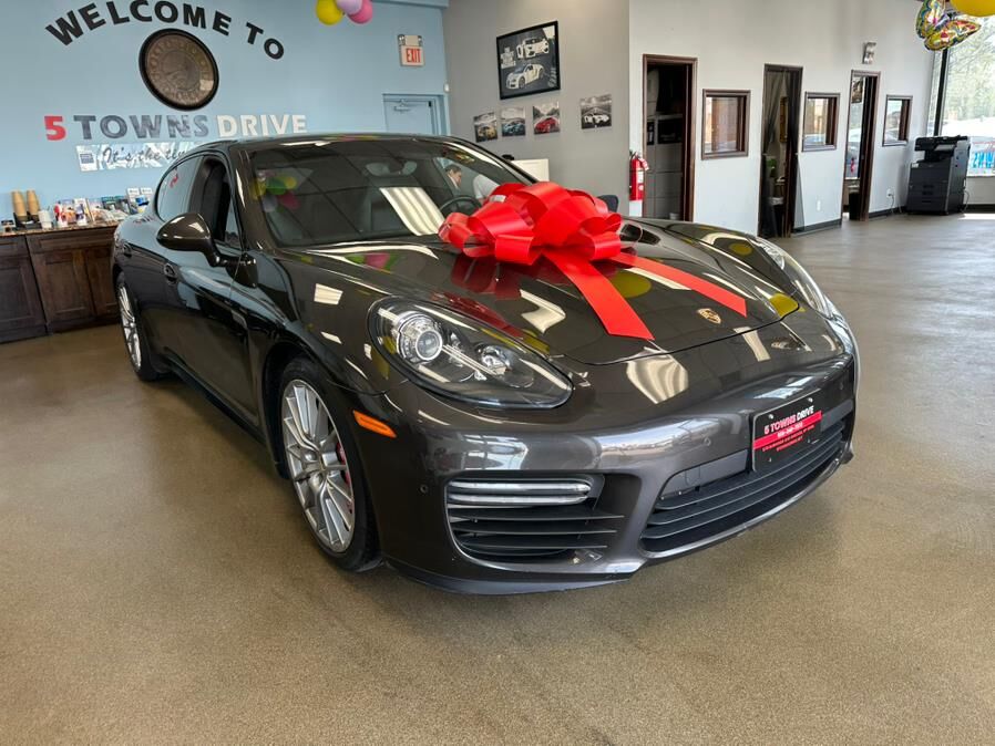 2016 PORSCHE Panamera