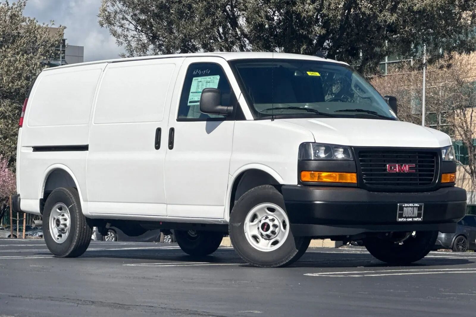 2025 GMC Savana