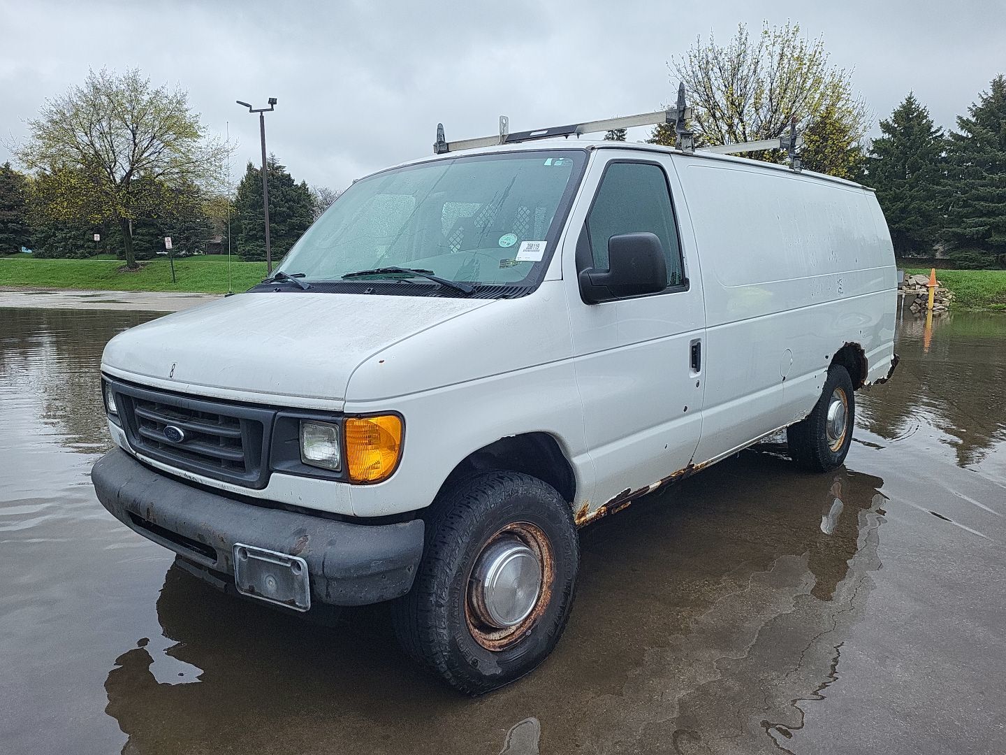 Ford E-250