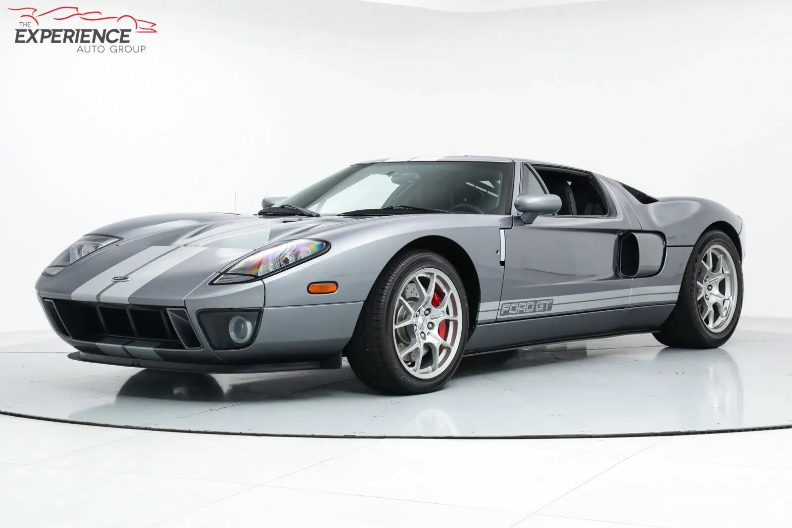 Ford GT