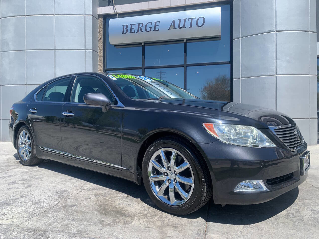 Lexus LS