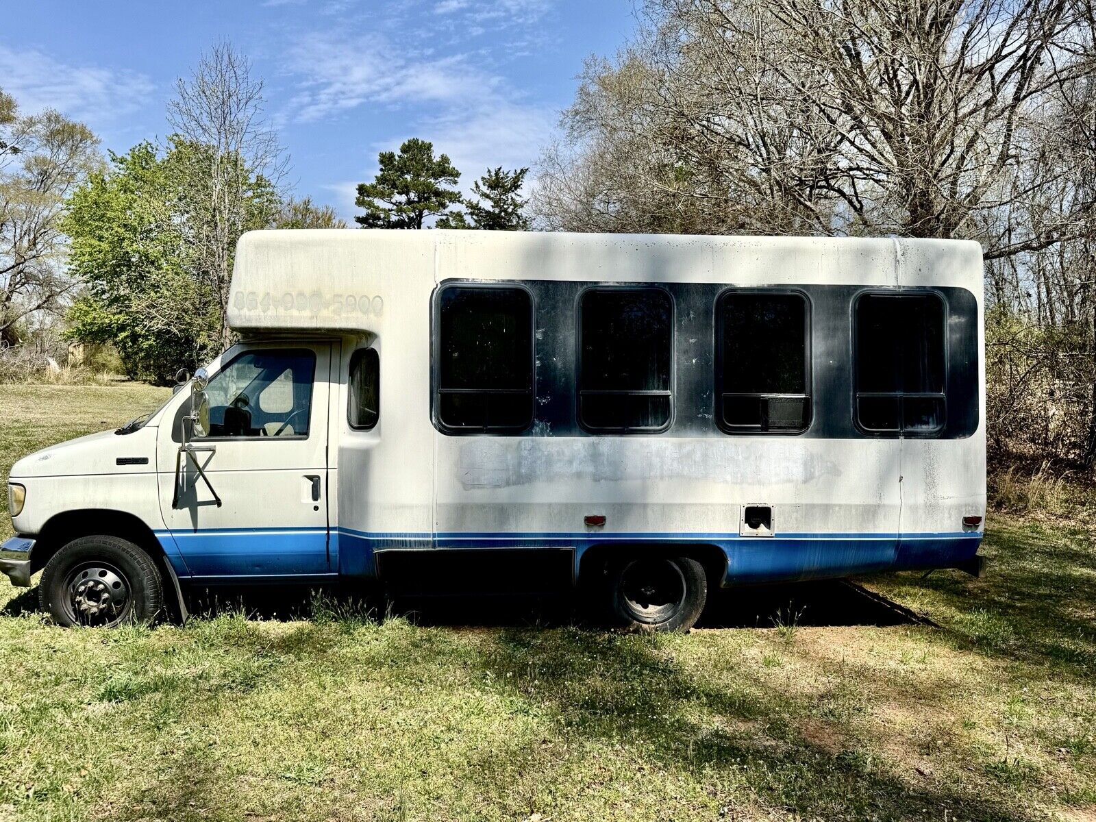 Ford E-350