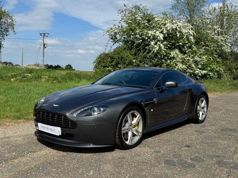 Aston Martin V8 Vantage
