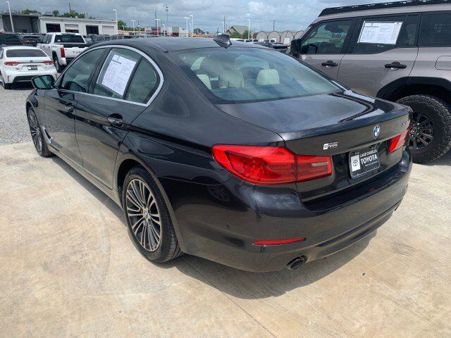 2018 BMW 530i