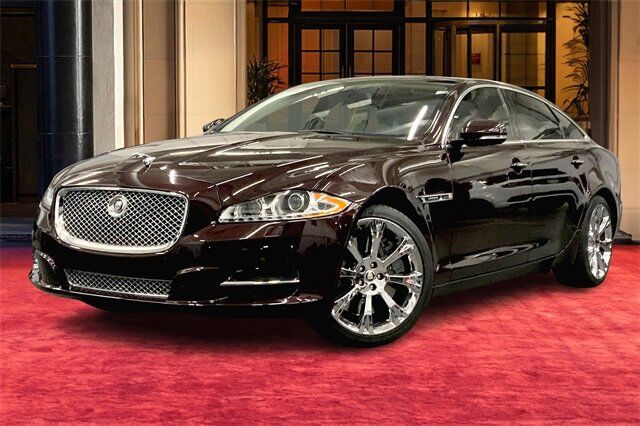 Jaguar XJ