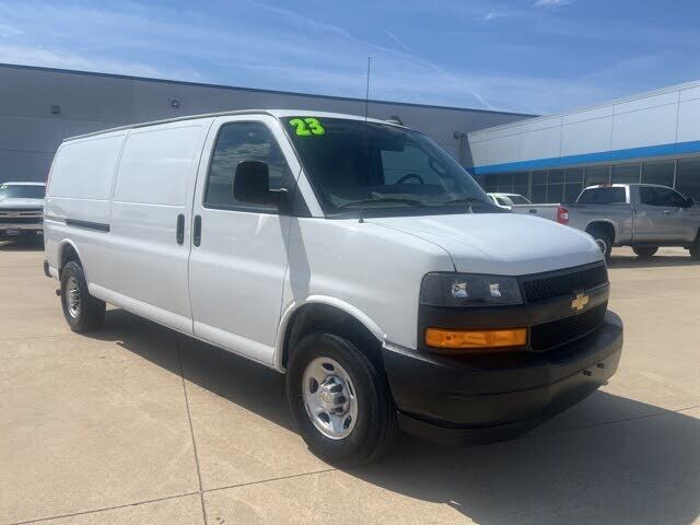 2023 CHEVROLET Express