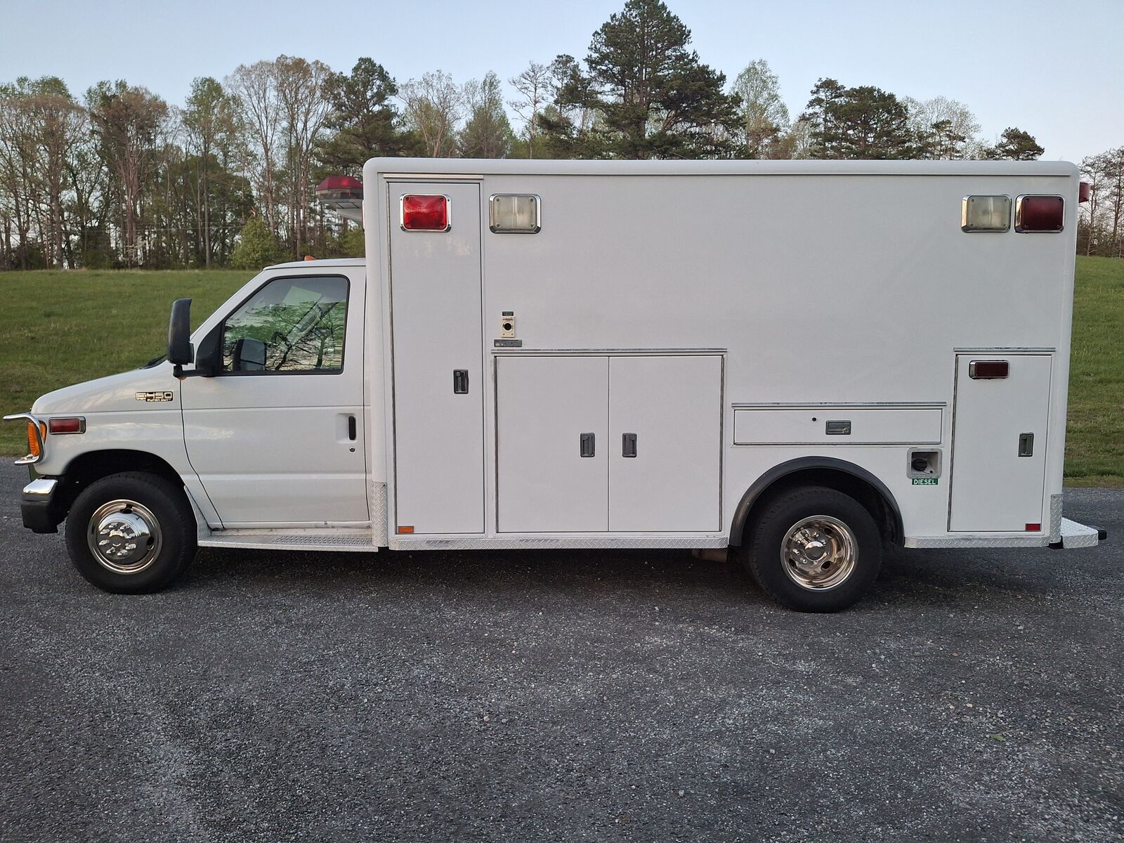 Ford E-450