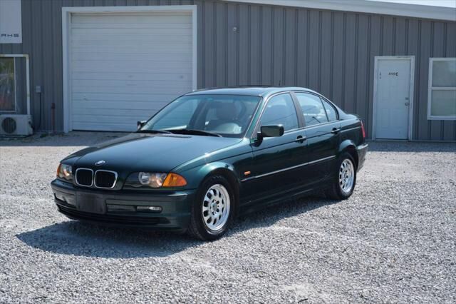 BMW 323i
