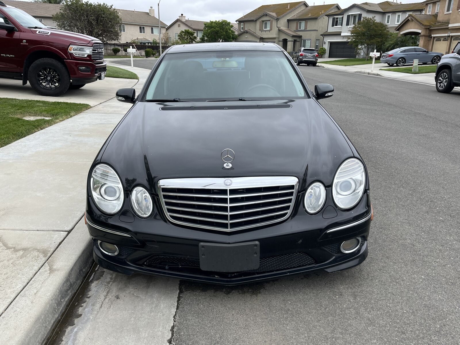 MERCEDES-BENZ
