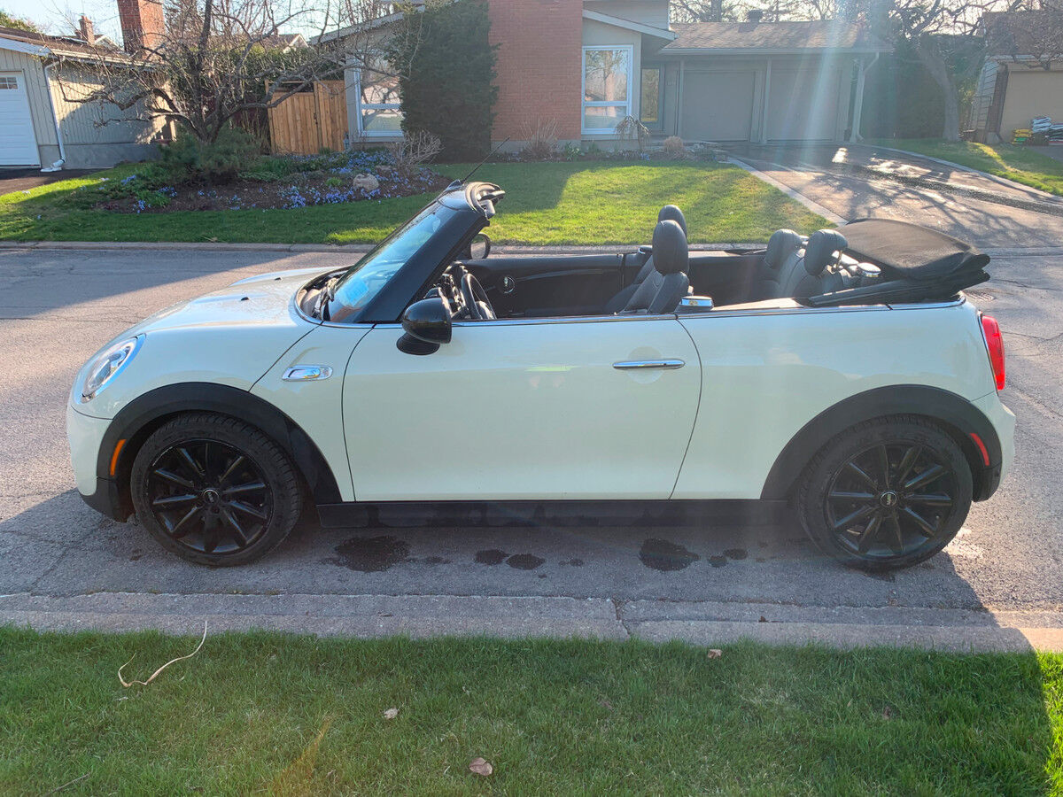 MINI Cooper Convertible