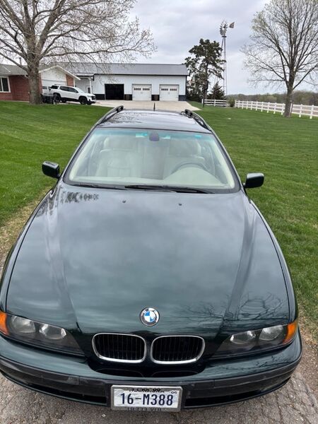 BMW 528i