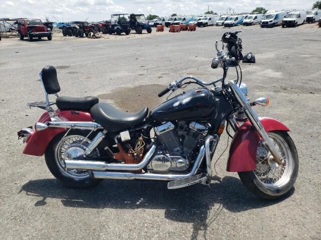 Honda VT750 (Shadow Aero)