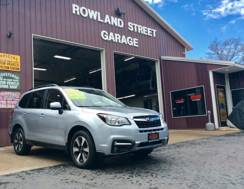 2017 SUBARU Forester