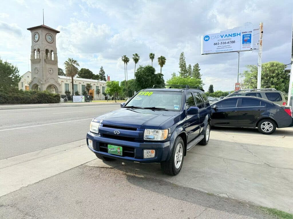 Infiniti QX4