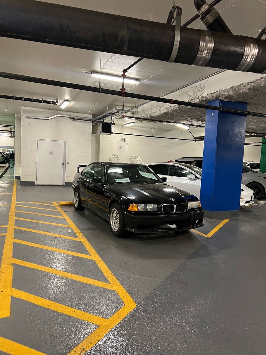 BMW 318iS