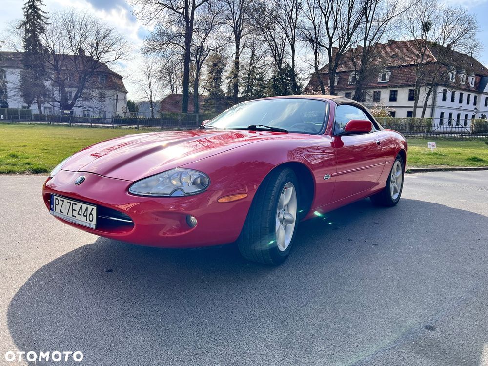 Jaguar XK8