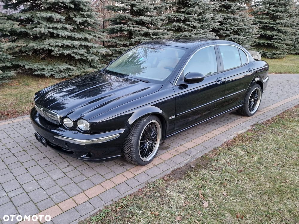 Jaguar X-Type