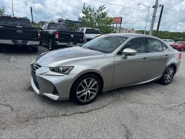 2018 LEXUS IS