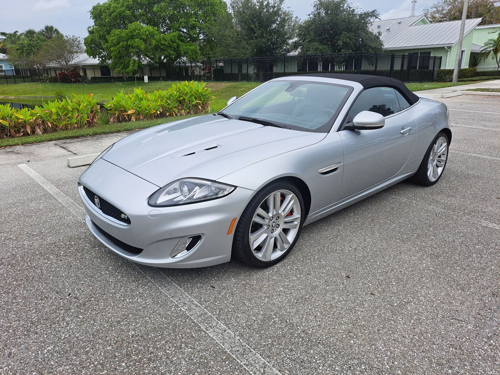 Jaguar XK