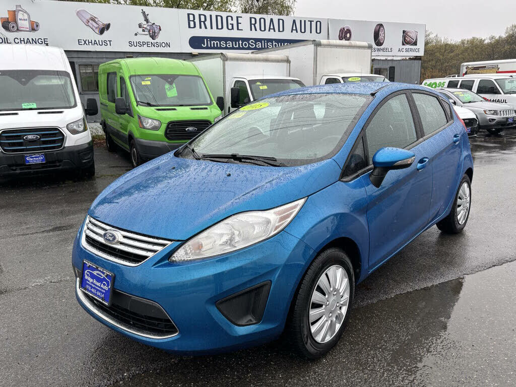 2016 FORD Fiesta